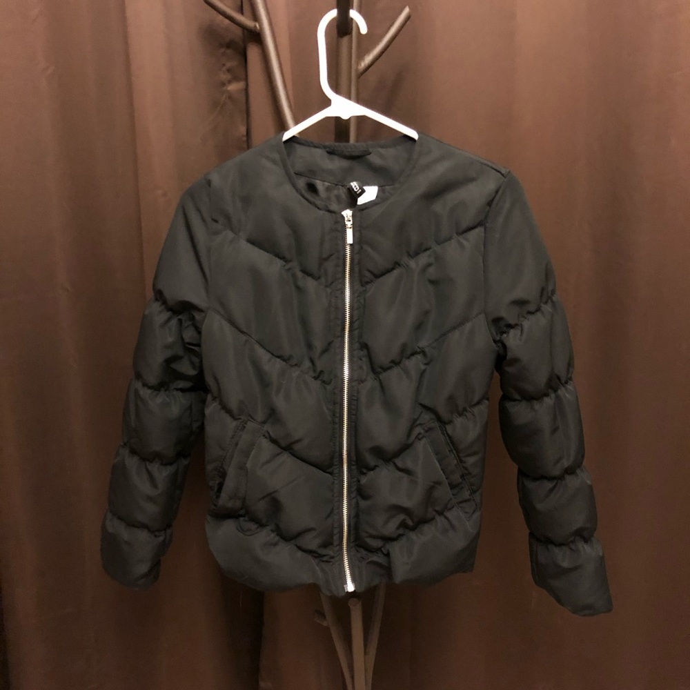 Stylish Black puff bomber jacket
